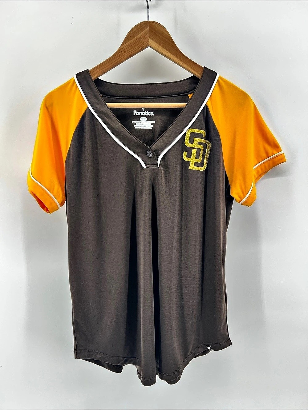 Fanatics San Diego Padres Women's Diva Race Ahead Raglan V-Neck T-Shirt Diva